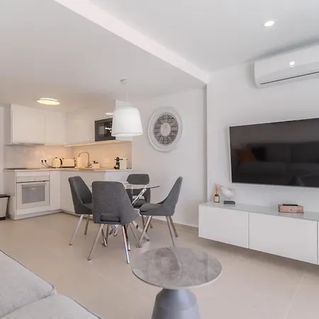 Parque Santiago 1 By Pure Tenerife * بلايا ذي لاس أميريكاس